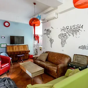 Of The Sun Hostel Neapel